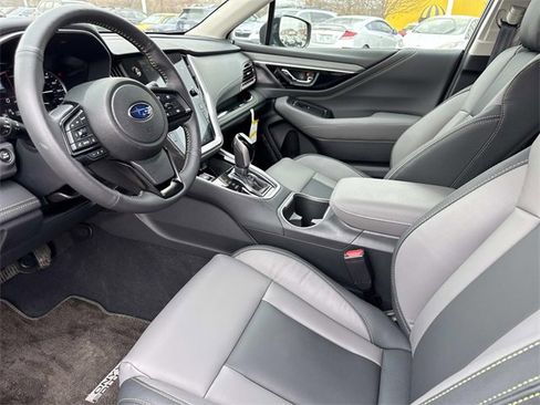 Used 2025 Subaru Outback Onyx Edition image 13