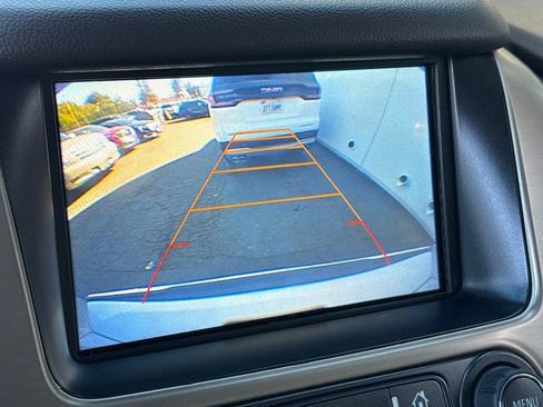 Used 2016 GMC Yukon Denali w/ Open Road Package image 25