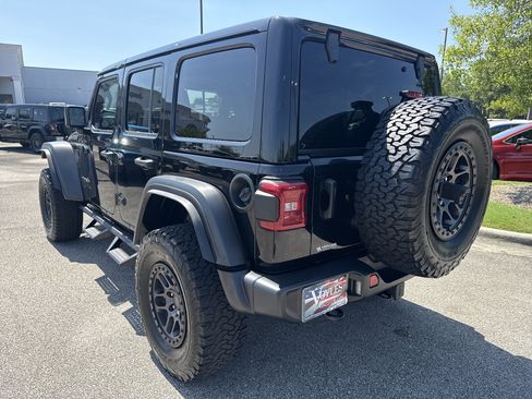 Used 2022 Jeep Wrangler Unlimited Sport AWD/4WD image 8
