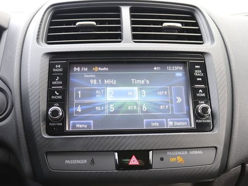 Used 2020 Mitsubishi Outlander Sport ES image 17