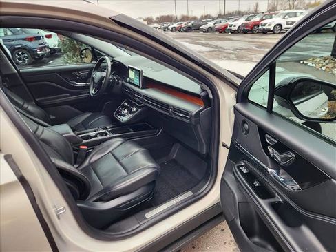 Used 2022 Lincoln Corsair Grand Touring w/ Elements Technology Bundle image 14