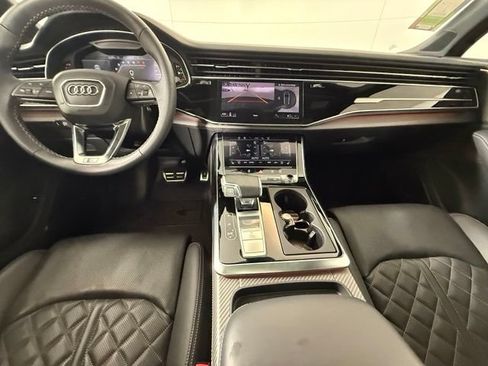 Used 2025 Audi SQ7 Prestige AWD/4WD image 35