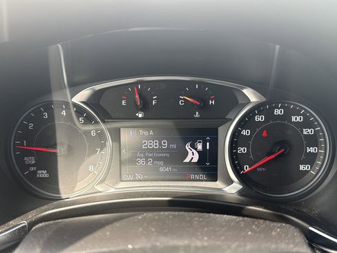 Used 2024 Chevrolet Equinox LT FWD image 14