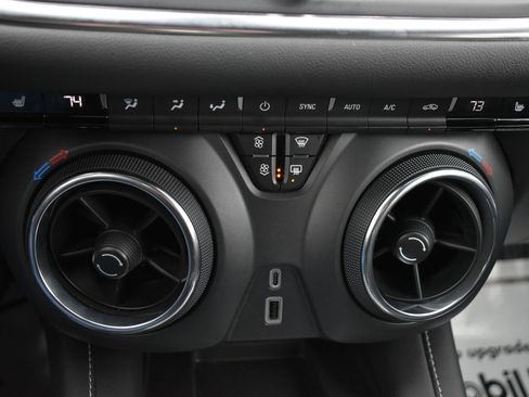 Used 2024 Chevrolet Blazer LT w/ Sound & Technology Package image 31