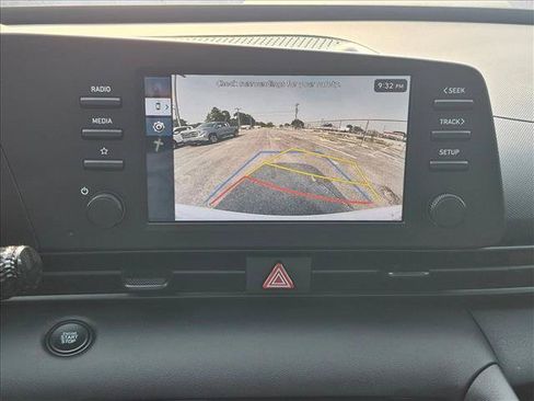 Certified 2025 Hyundai Elantra Sport FWD image 12