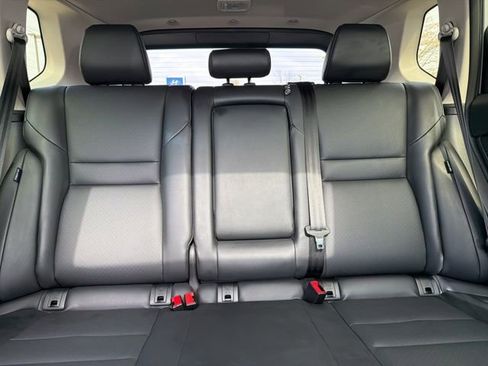 Used 2024 Nissan Rogue SV w/ SV Premium Package image 30