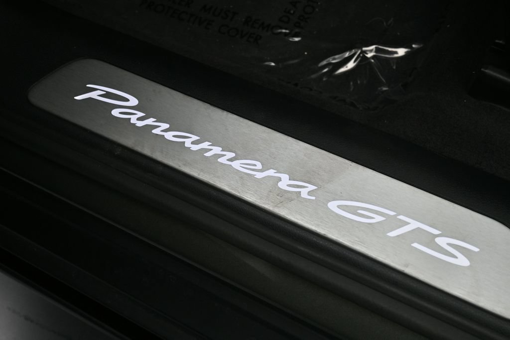 Certified 2026 Porsche Panamera GTS AWD/4WD image 28
