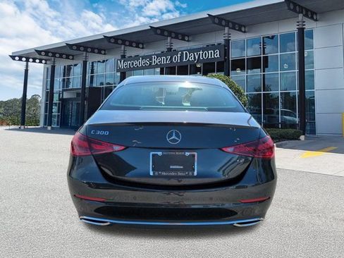 Used 2025 Mercedes-Benz C 300 Sedan image 5