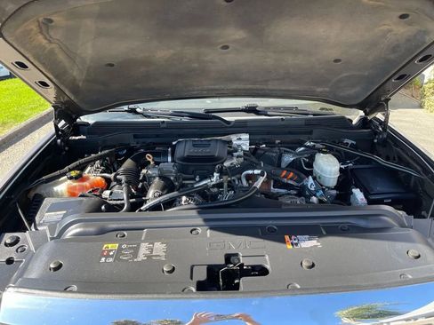 Used 2015 GMC Sierra 2500 Denali w/ Duramax Plus Package image 34