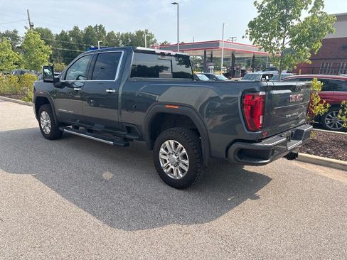 Used 2020 GMC Sierra 2500 Denali w/ Technology Package AWD/4WD image 2