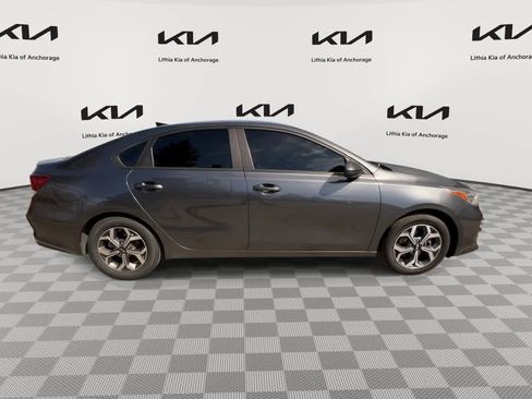 Used 2021 Kia Forte LXS FWD image 2