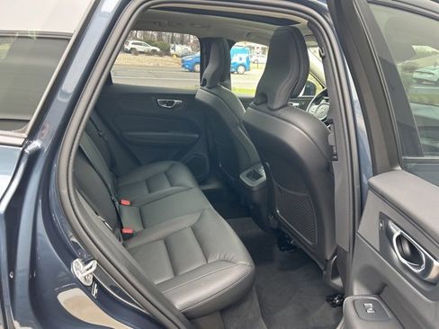 Certified 2025 Volvo XC60 B5 Plus image 13