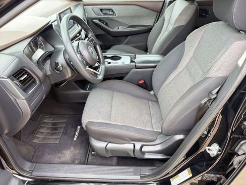 Used 2021 Nissan Rogue S image 5