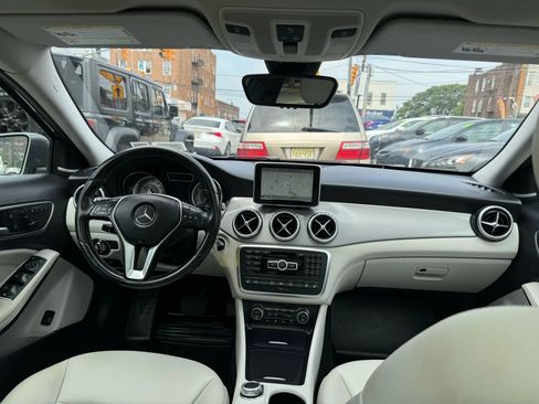 Used 2015 Mercedes-Benz GLA 250 4MATIC image 35