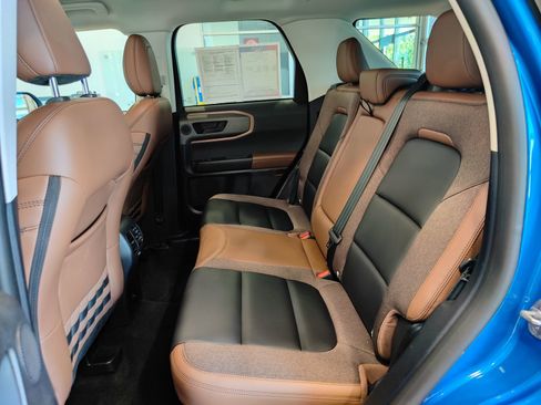 Used 2025 Ford Bronco Sport Outer Banks w/ Outer Banks Tech Package+ image 12