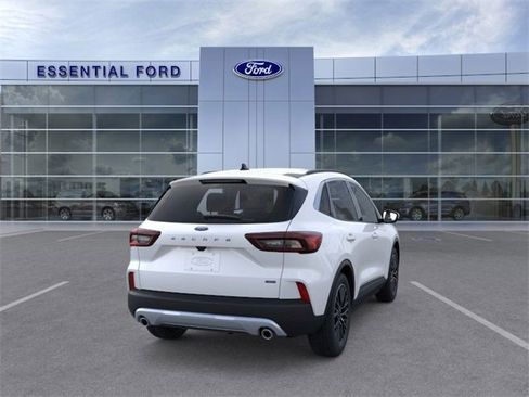 New 2025 Ford Escape SE image 8
