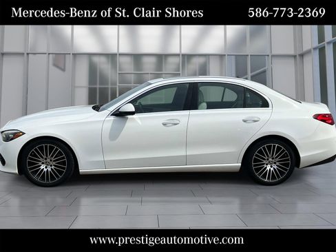Used 2022 Mercedes-Benz C 300 4MATIC Sedan image 2