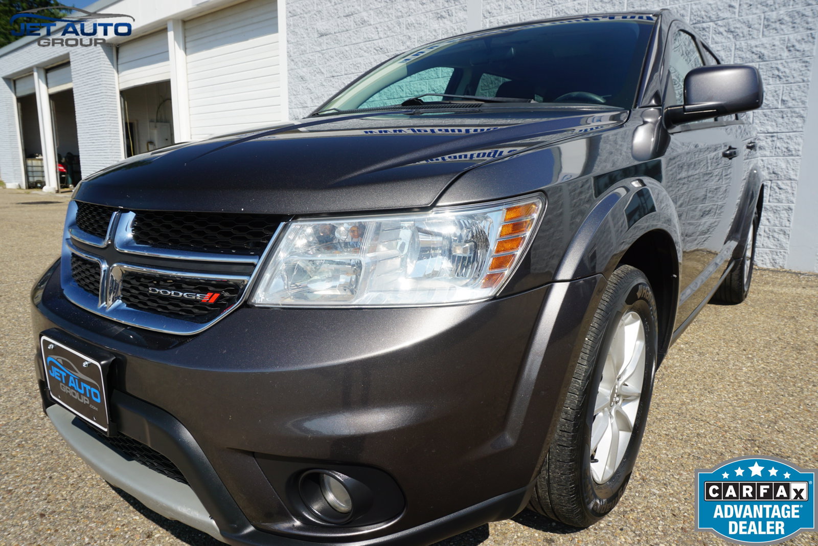 Used 2017 Dodge Journey SXT w/ Comfort/Convenience Group FWD image 5