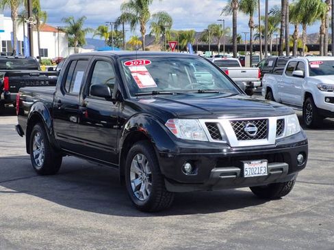Used 2021 Nissan Frontier SV RWD image 3