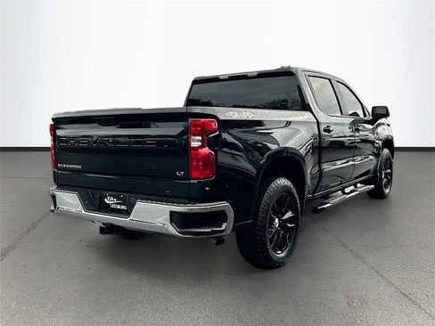 Used 2023 Chevrolet Silverado 1500 LT image 7