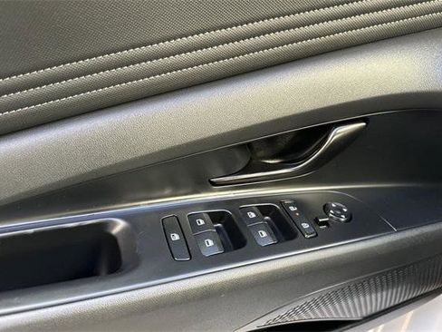 Certified 2025 Hyundai Elantra Sport image 11