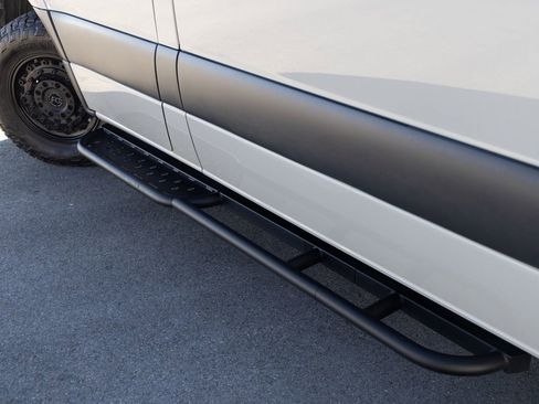 Used 2021 Mercedes-Benz Sprinter 2500 image 19