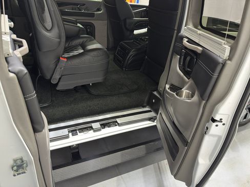 New 2025 GMC Savana 2500 Extended w/ Driver Convenience Package image 34