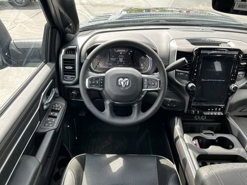 New 2026 RAM 2500 Laramie AWD/4WD image 22