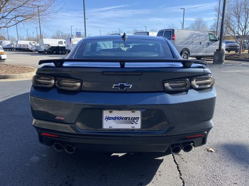 Used 2022 Chevrolet Camaro SS image 8