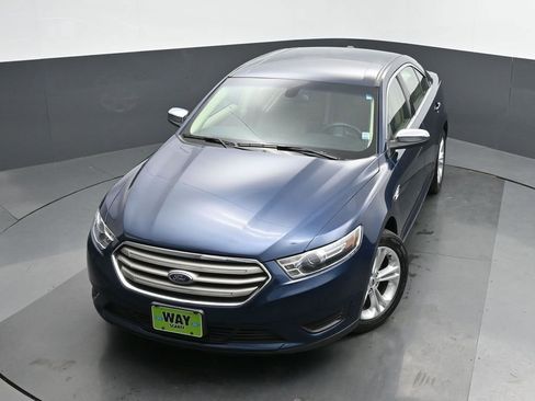 Used 2017 Ford Taurus SE image 36