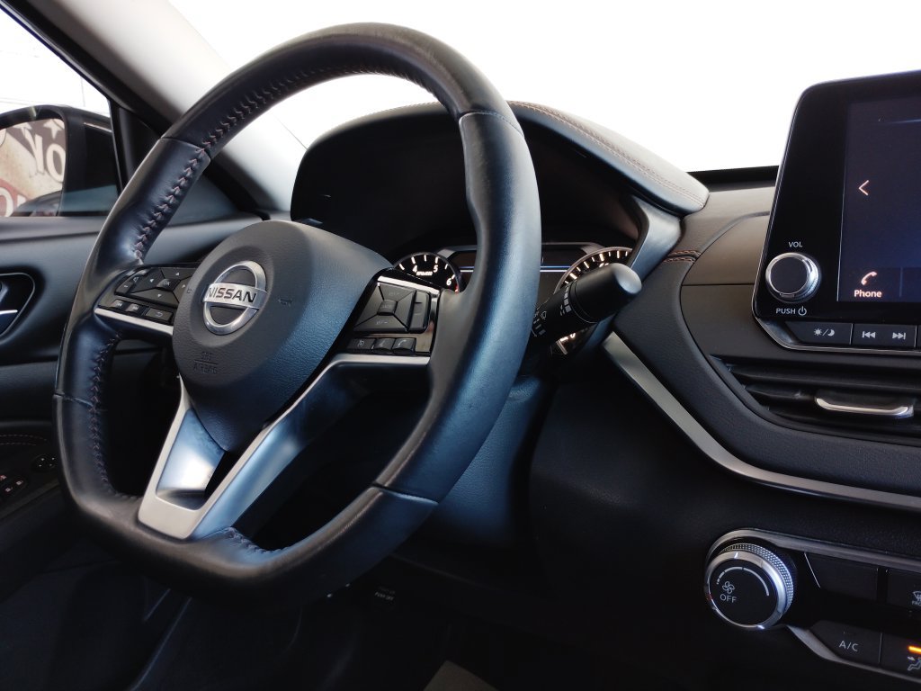 Used 2020 Nissan Altima 2.5 SR FWD image 29