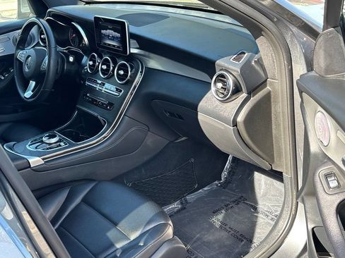 Used 2019 Mercedes-Benz GLC 300 image 34
