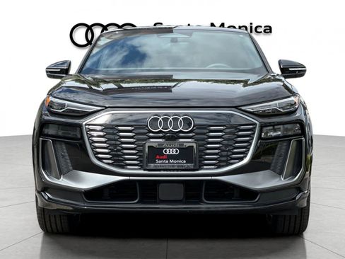 New 2027 Audi Q6 e-tron Premium AWD/4WD image 10