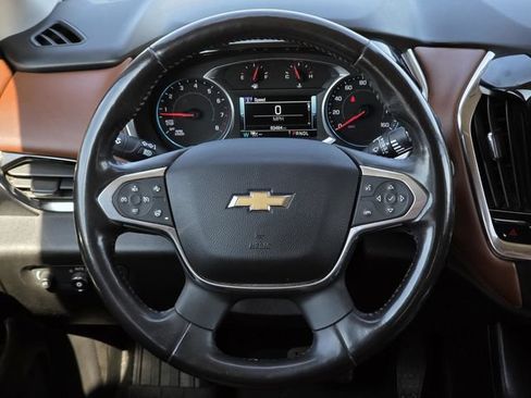 Used 2018 Chevrolet Traverse High Country AWD/4WD image 27