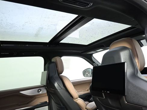 New 2026 Lincoln Navigator Black Label AWD/4WD image 17