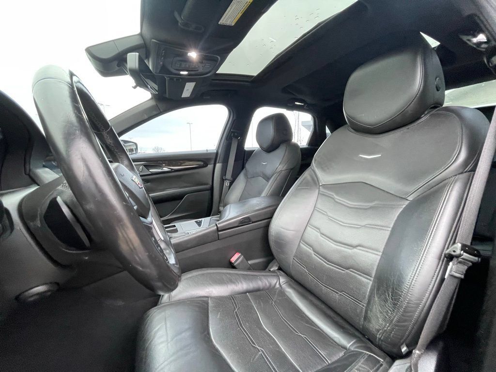 Used 2018 Cadillac CT6 Luxury w/ Active Chassis Package AWD/4WD image 19