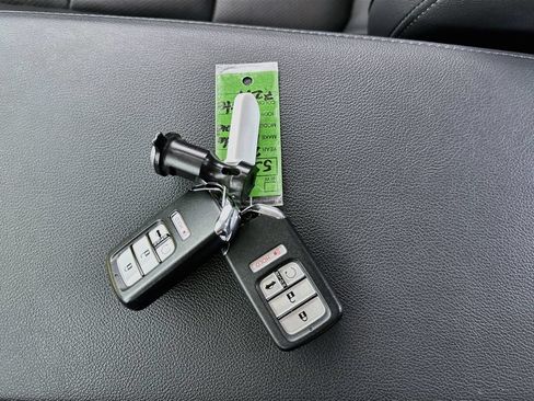 Used 2019 Honda Accord EX-L image 34
