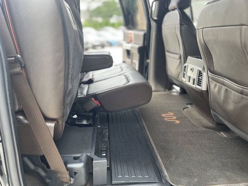 Used 2017 Ford F250 King Ranch w/ FX4 Off-Road Package AWD/4WD image 22