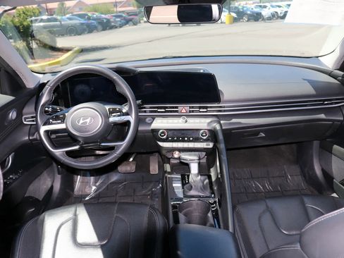 Used 2024 Hyundai Elantra Limited FWD image 13