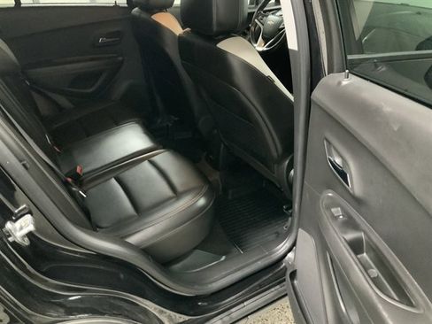 Used 2019 Chevrolet Trax Premier w/ Midnight Edition image 20