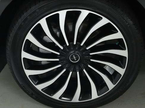 Certified 2023 Lincoln Nautilus Black Label AWD/4WD image 39