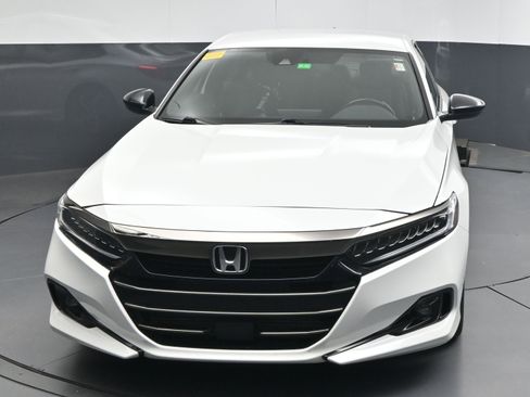 Used 2021 Honda Accord Sport image 4