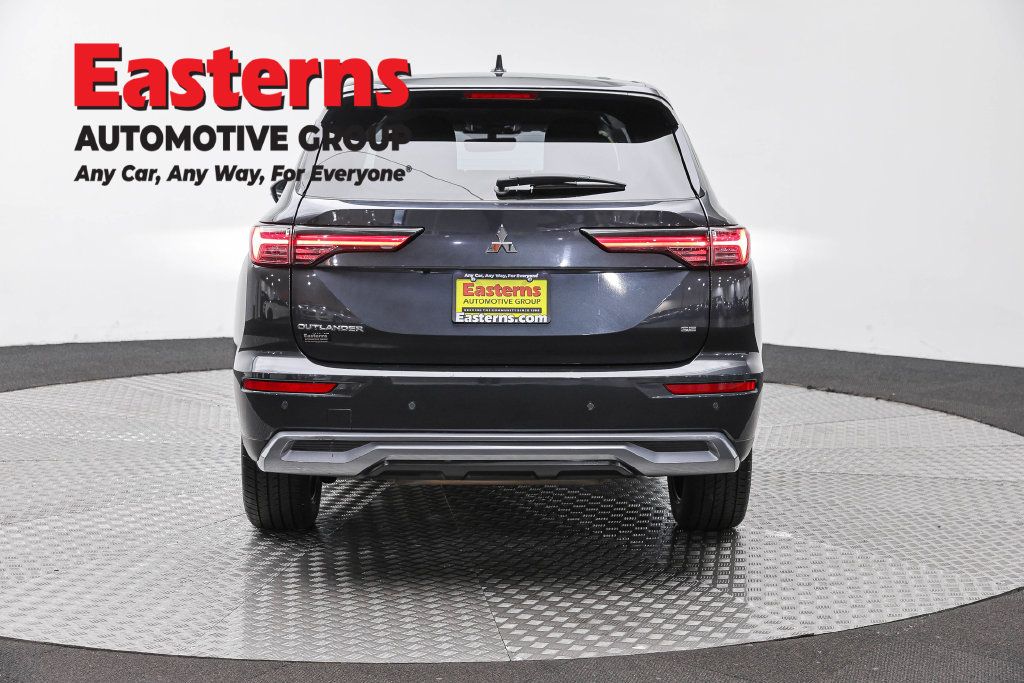 Used 2025 Mitsubishi Outlander SE FWD image 8