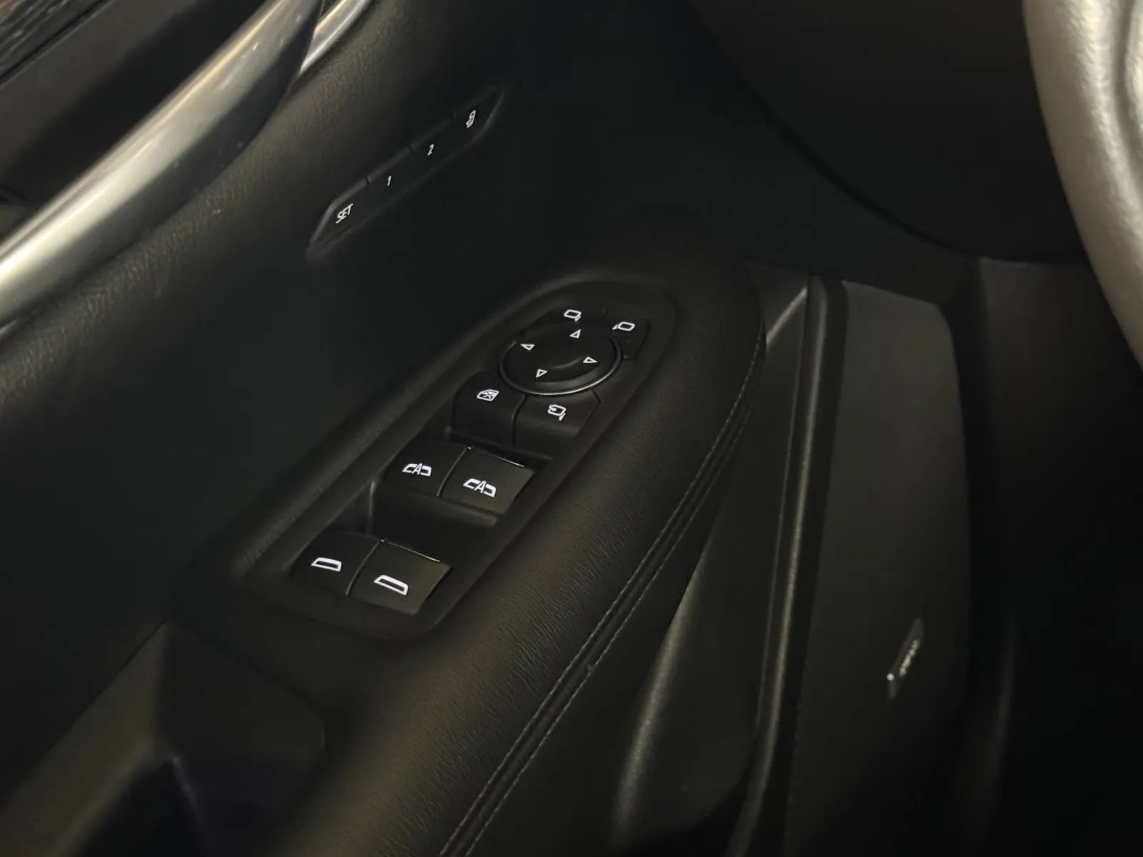 Used 2022 Cadillac XT5 Premium Luxury AWD/4WD image 24