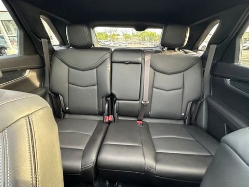Used 2022 Cadillac XT5 Premium Luxury w/ Technology Package AWD/4WD image 28