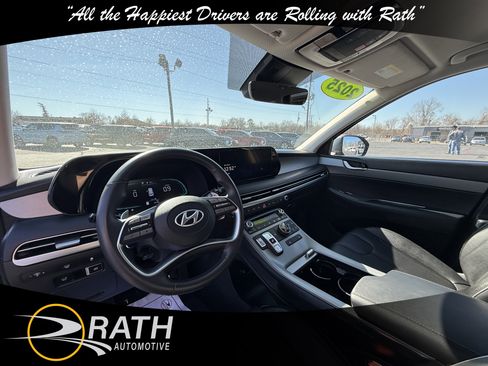 Used 2025 Hyundai Palisade SEL image 13