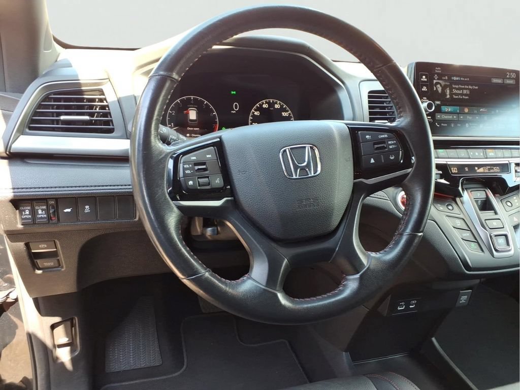 Used 2025 Honda Odyssey Sport-L image 3