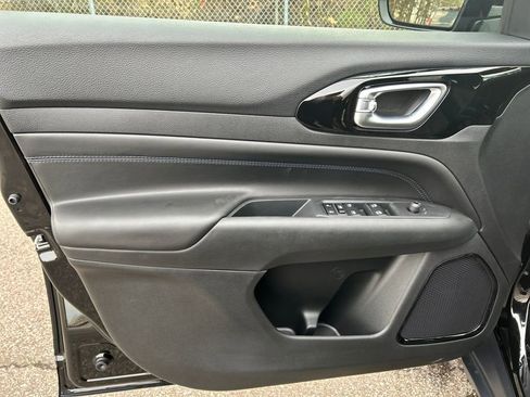 New 2026 Jeep Compass Limited image 12