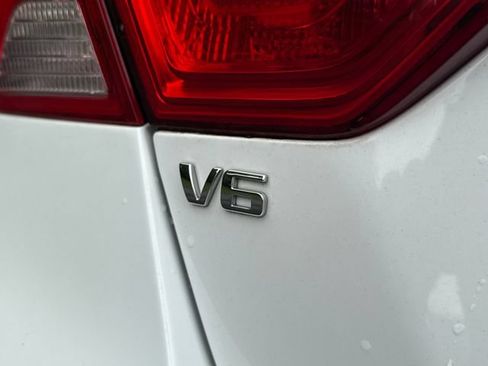 Used 2017 Chevrolet Impala LT FWD image 19