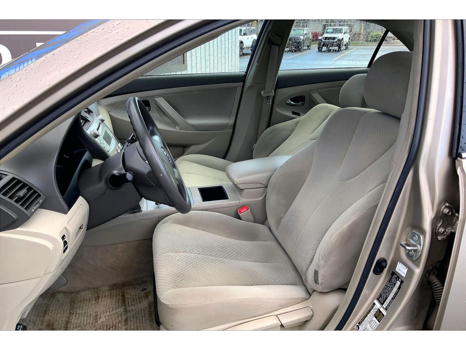 Used 2009 Toyota Camry SE FWD image 25